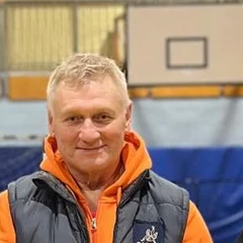 Albert, Headcoach des DHFV
